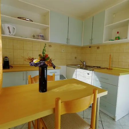 Murter-slanica Id 928 Apartment